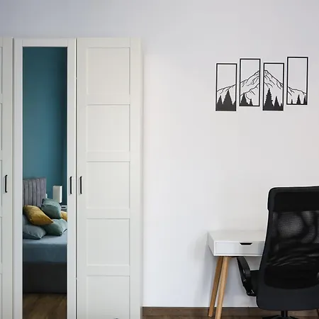 Hirooms Brasov, Cozy Μπρασόβ